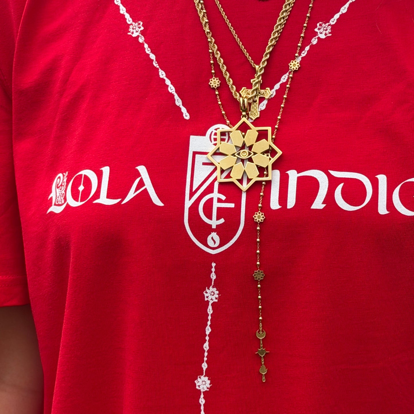 Camiseta Granada CF x Lola Indigo & GRX